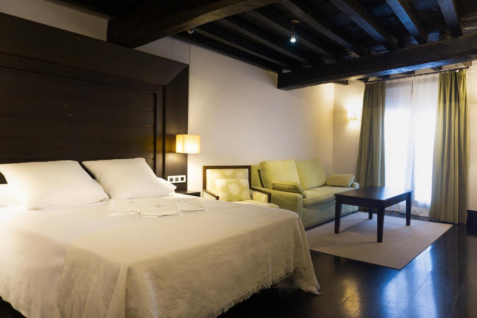 La Plaza Apartment Hervas